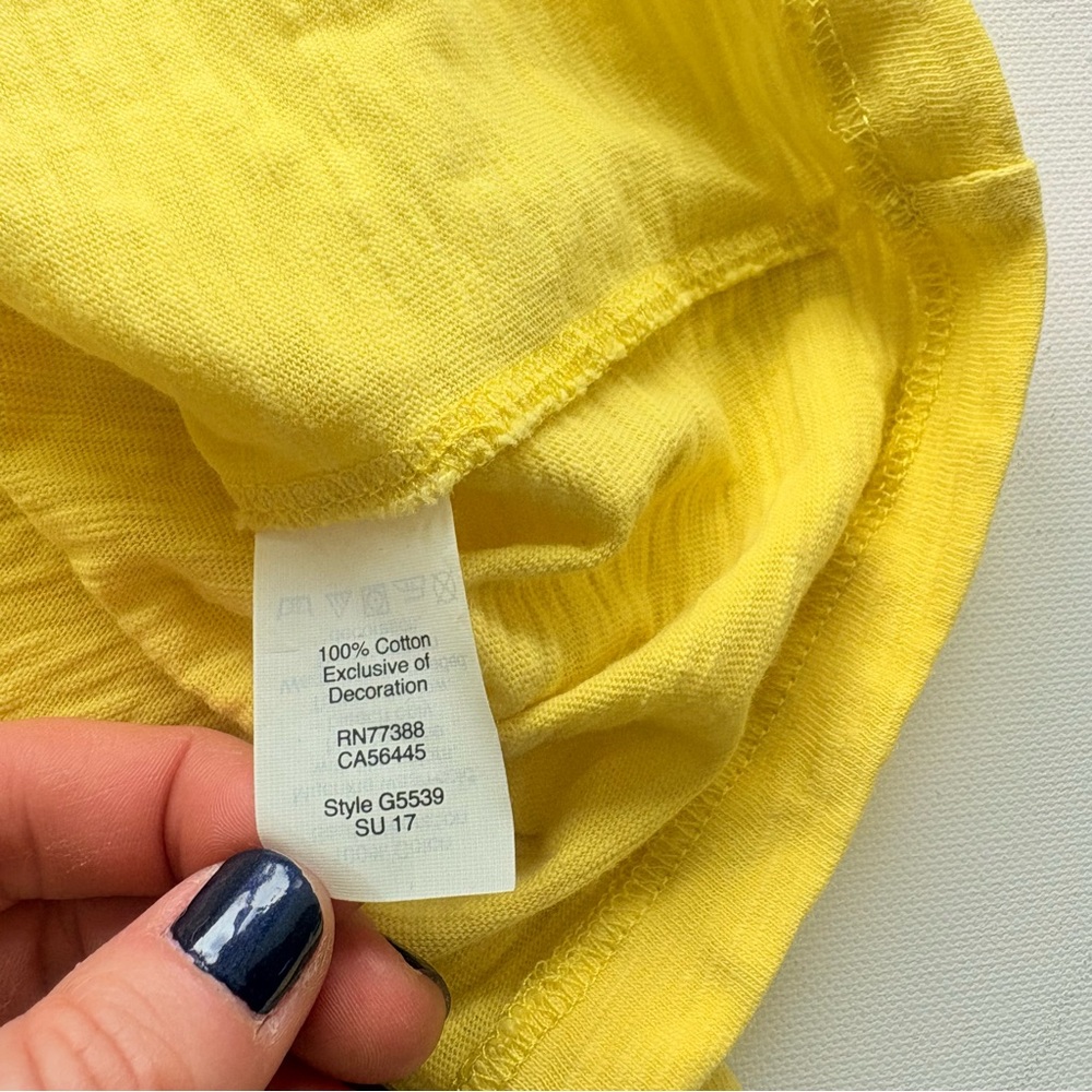 Madewell Yellow & White Graphic Pool vs. Beach T-Shirt size medium - Picture 4 of 8